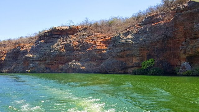Cânion do Xingó, Maravilha de Sergipe, rio São Francisco. Cânion do Xingó, Maravilha de Sergipe, rio São Francisco.