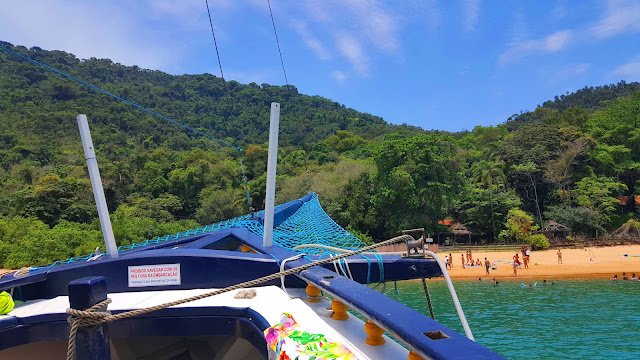praia-vermelha-em-paraty