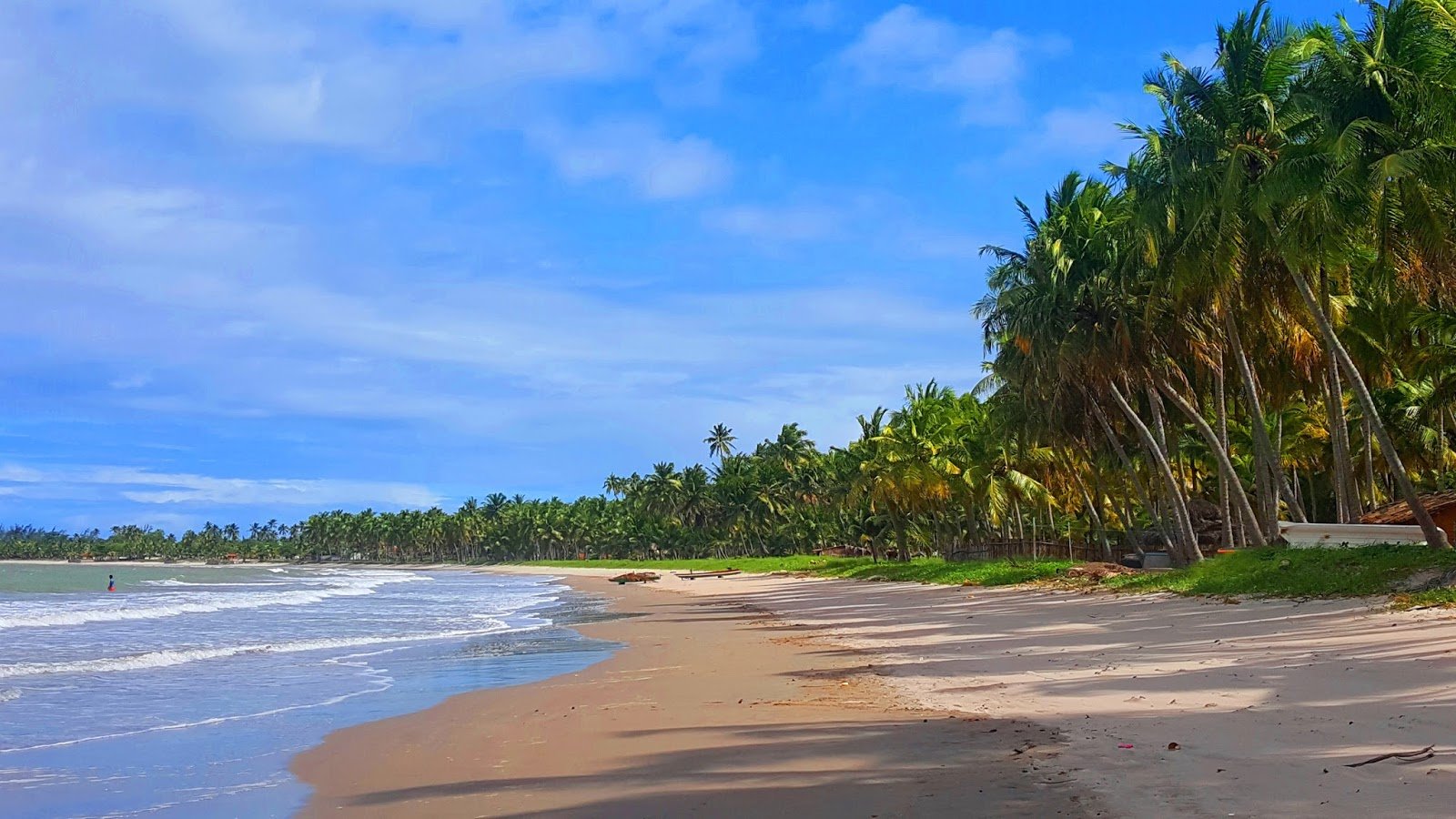 Costa dos Corais : Praia dos Carneiros e Praia de Bitingui. Praia de Bitingui em Japaratinga, Costa dos Corais
