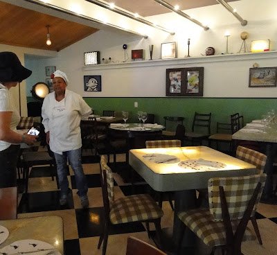 Chef Daílde Marinho no Bar do Ganso em Inhotim, Minas Gerais