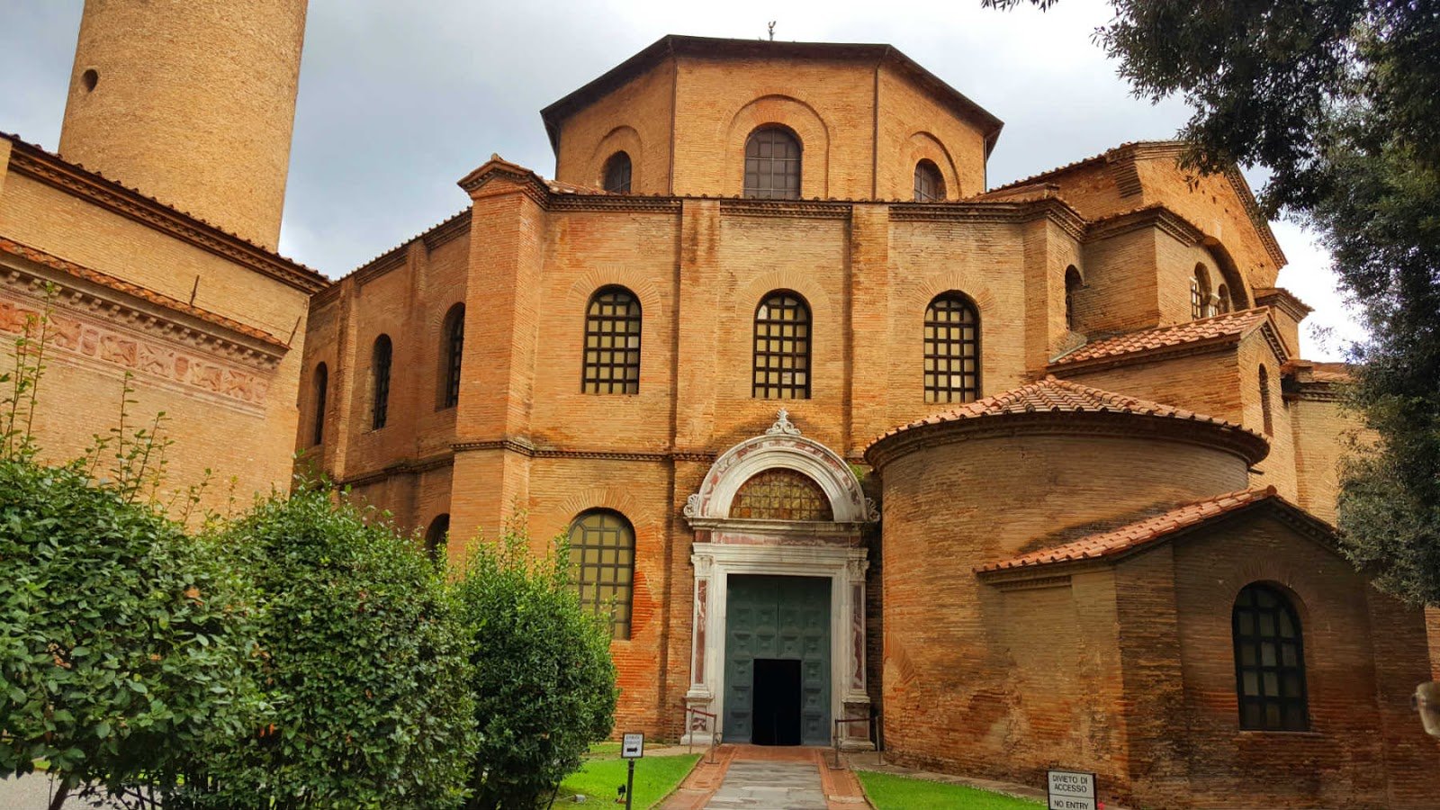 6 Incríveis igrejas e suas histórias. Basílica de San Vitale, Ravenna, Itália.