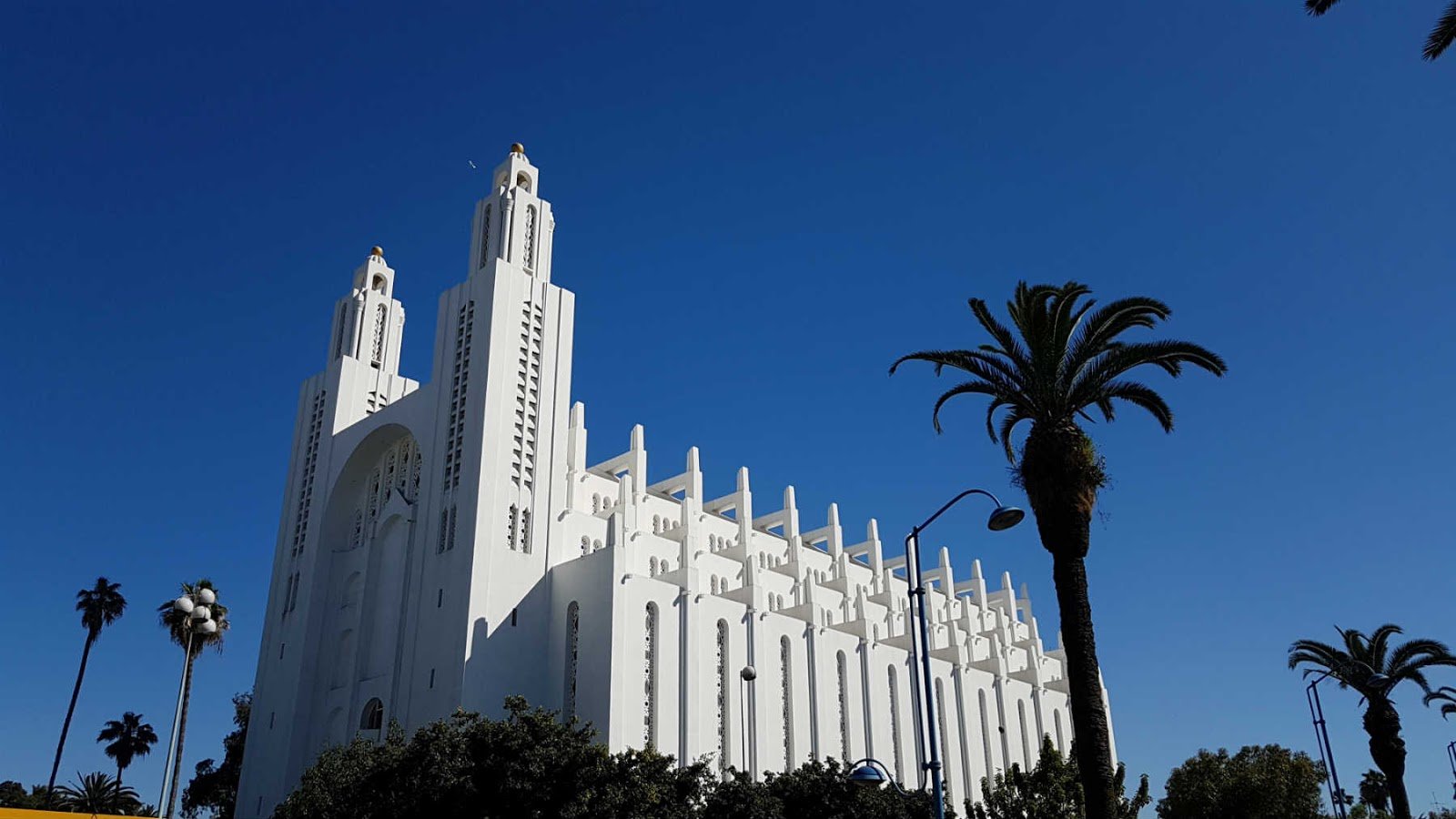 Roteiro de 11 dias no Marrocos, África. Catedral de Casablanca.