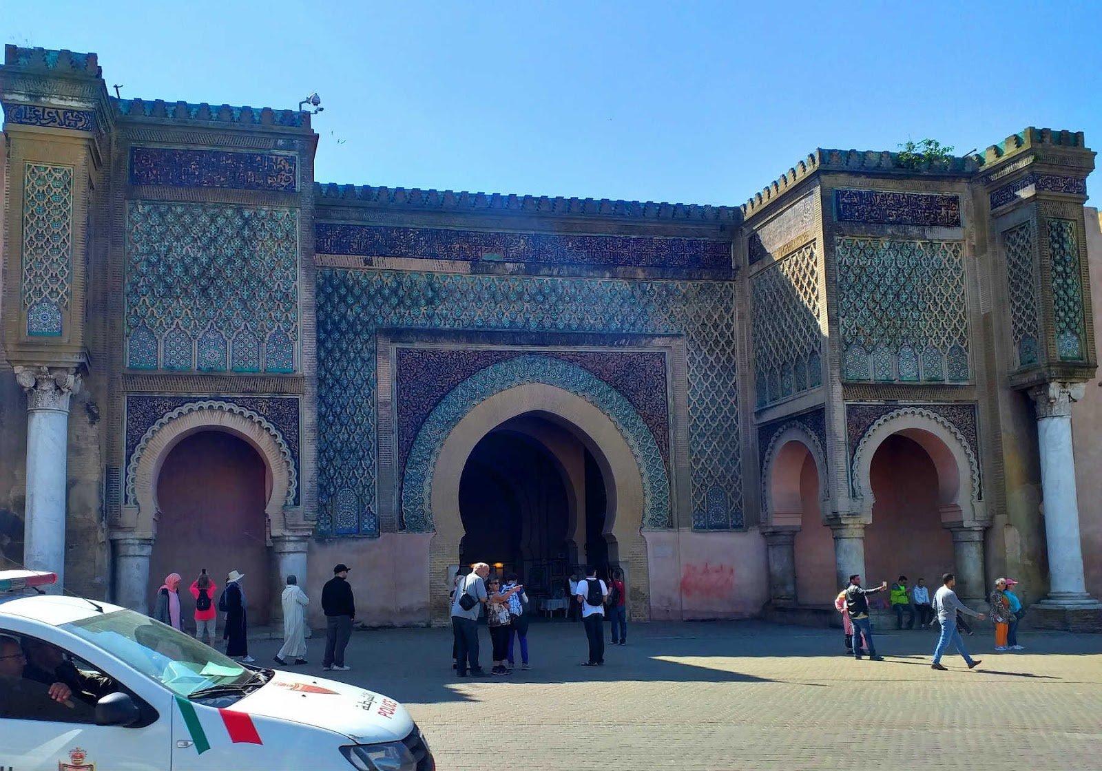 Roteiro de 11 dias no Marrocos Portão Bab Mansour em Méknes, Marrocos