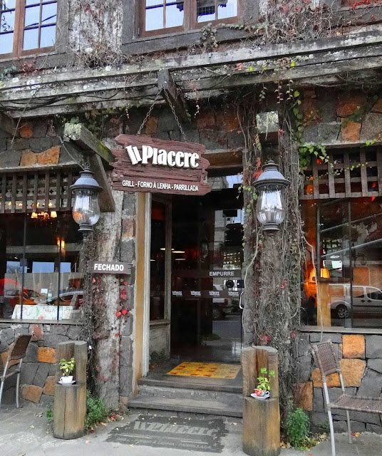 Como é o Natal Luz de Gramado Restaurante Il Piacere em Gramado