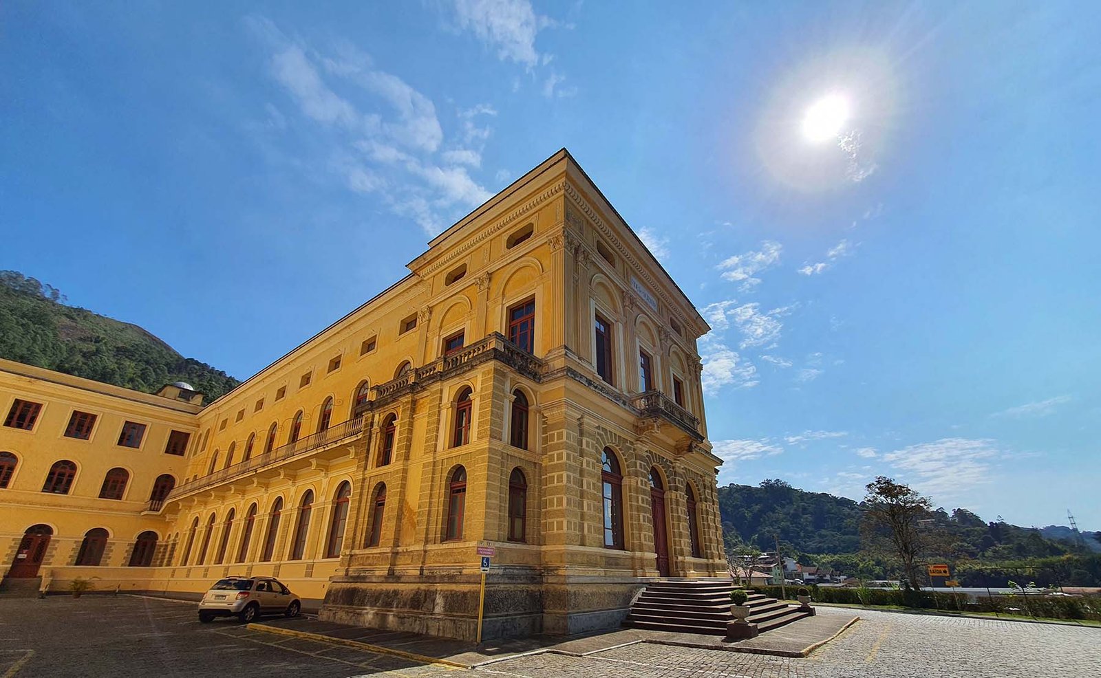 Teatro Eugênia no colégio Anchieta em Nova Friburgo. Teatro Eugênia no colégio Anchieta em Nova Friburgo.