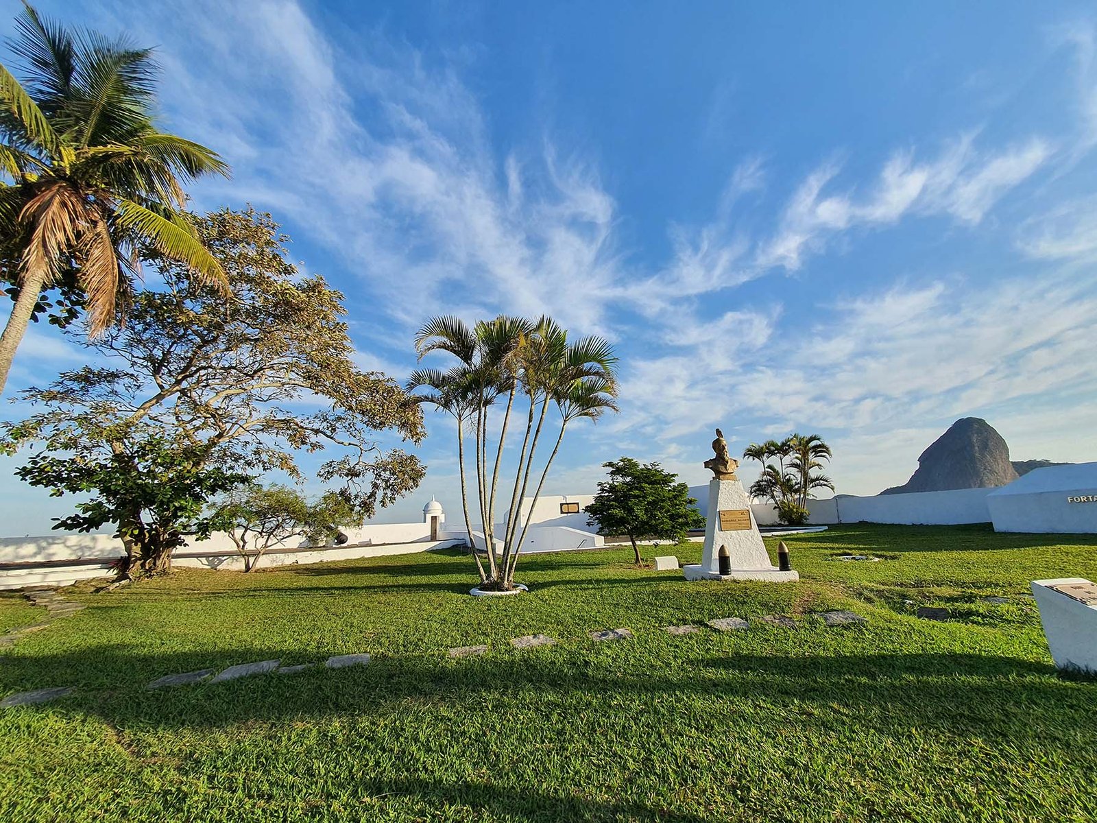 Fortaleza Santa Cruz da Barra: Staycation em Niterói