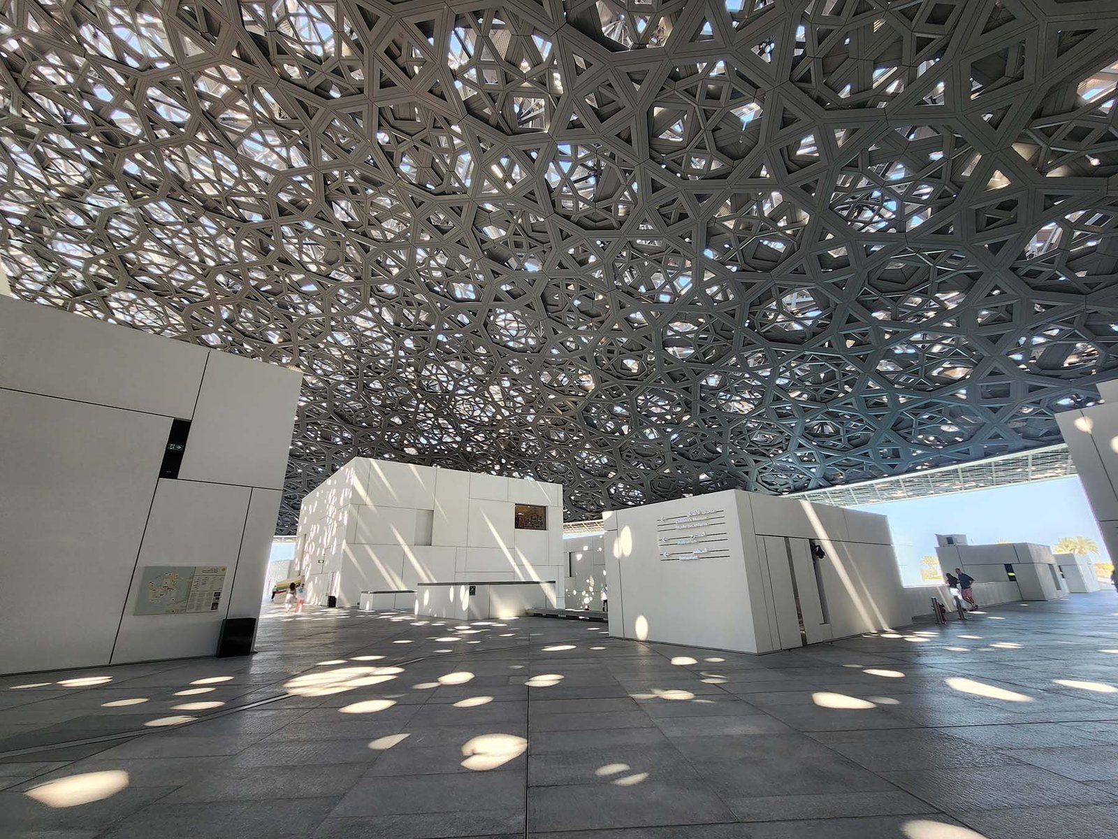 Abu Dhabi em 4 dias por conta própria Abu Dhabi em 4 dias por conta própria
